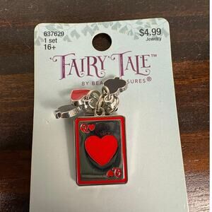 NWT Fairytale by Bead Treasures Queen of Hearts Playing Card Suits Metal Pendant
